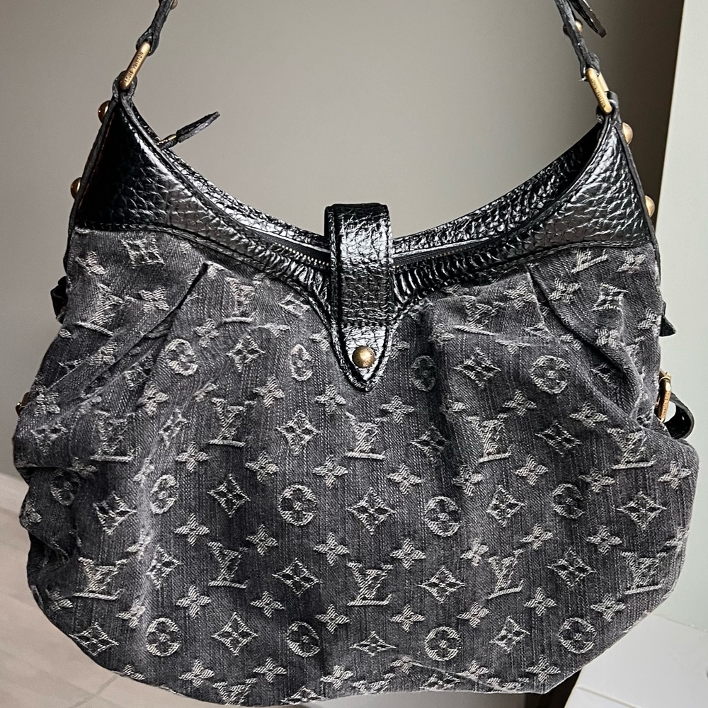 ❌SOLD❌Authentic NEW Louis Vuitton monogram black denim XS Mahina - Picture 8 of 17